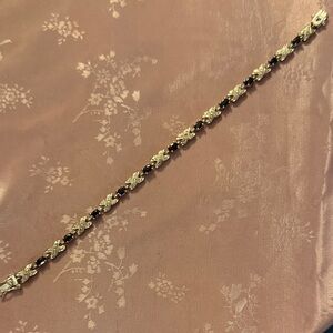 Elegant sterling silver and natural sapphire Bracelet